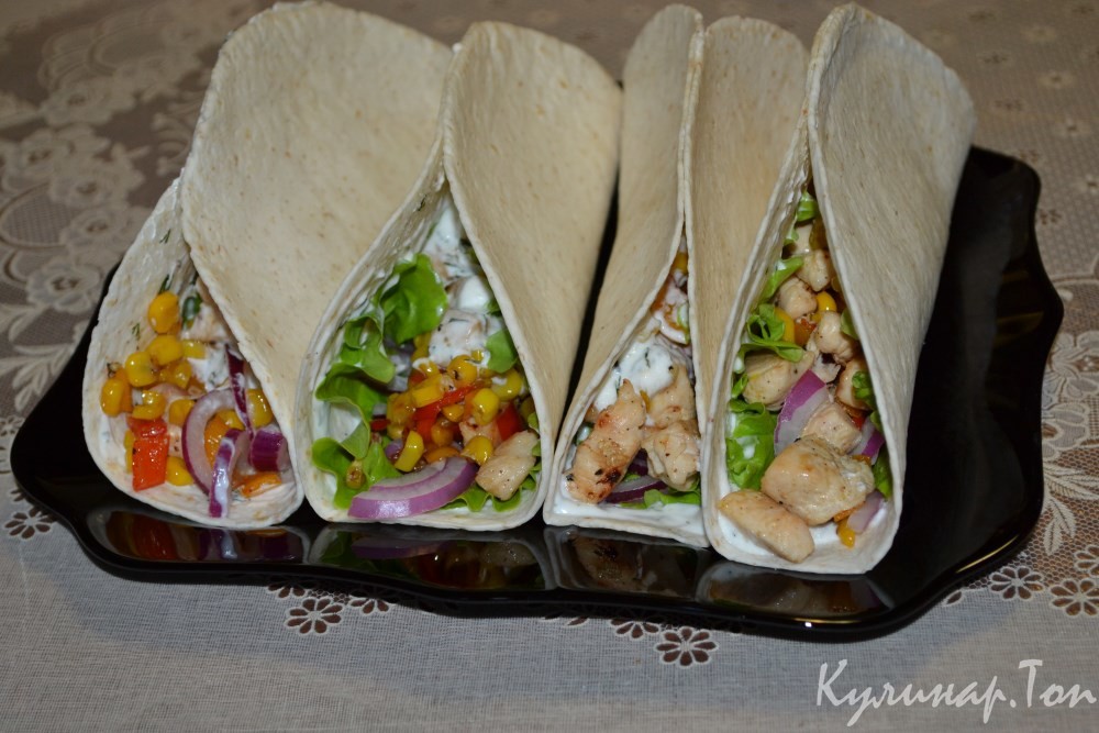 Кукурузные лепешки с курицей