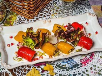 Закуска из печеных перцев с грудинкой