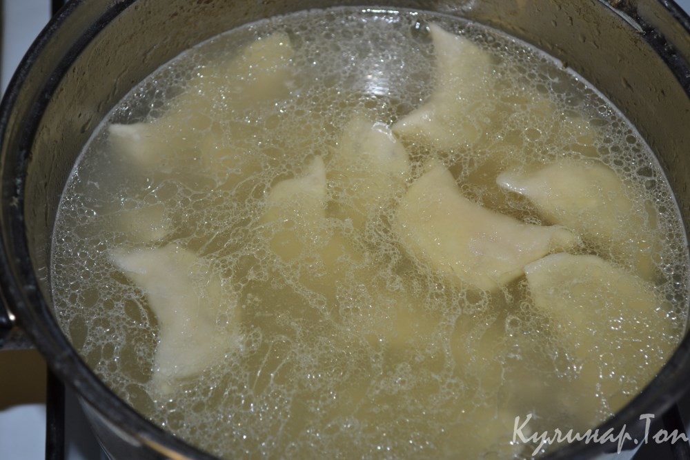 Вареники из картофеля с грибной икрой