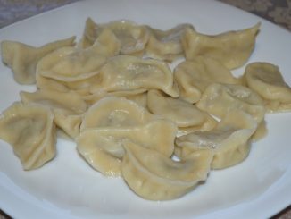 Вареники из картофеля с грибной икрой