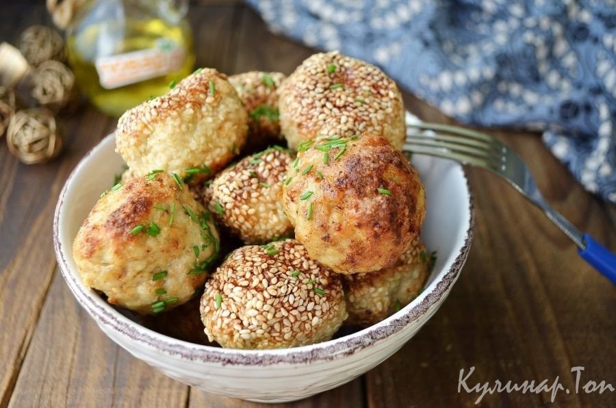 Фрикадельки из фарша и баклажана