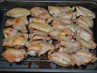 Куриные крылышки в медово-горчичном соусе