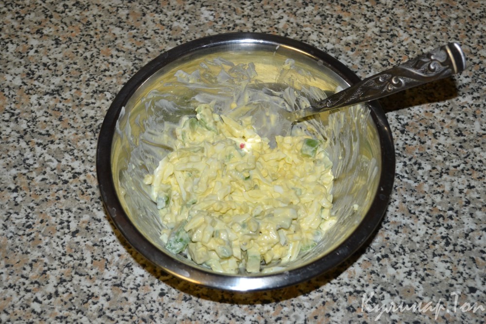 Салат из яиц и авокадо
