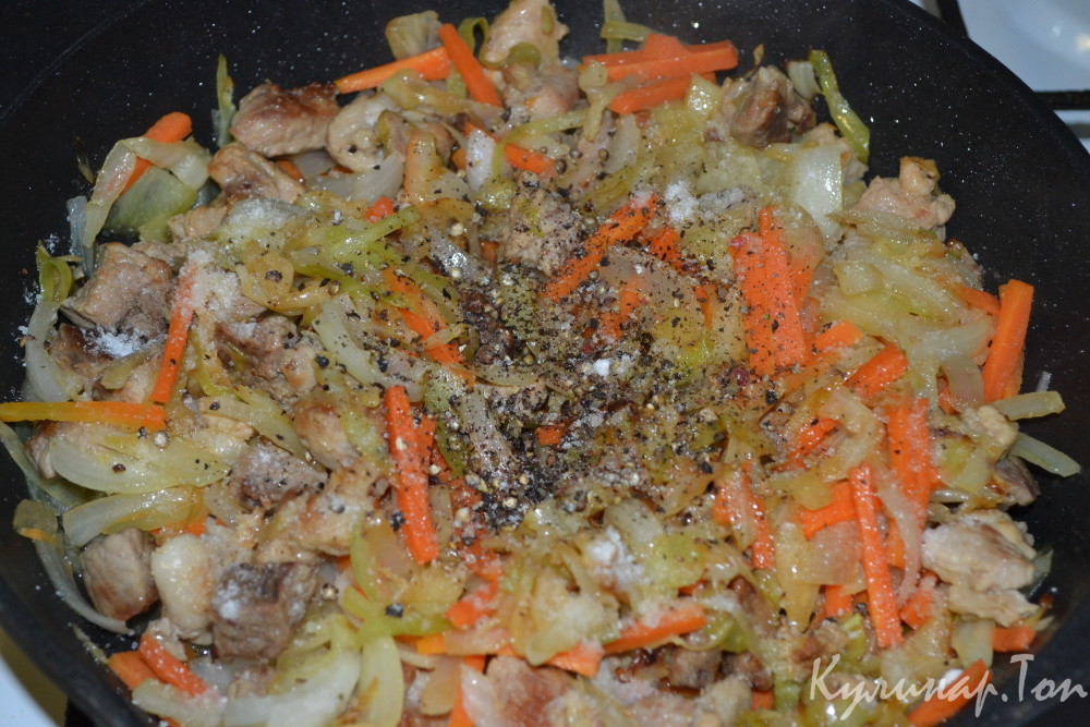 Гречка со свининой и овощами