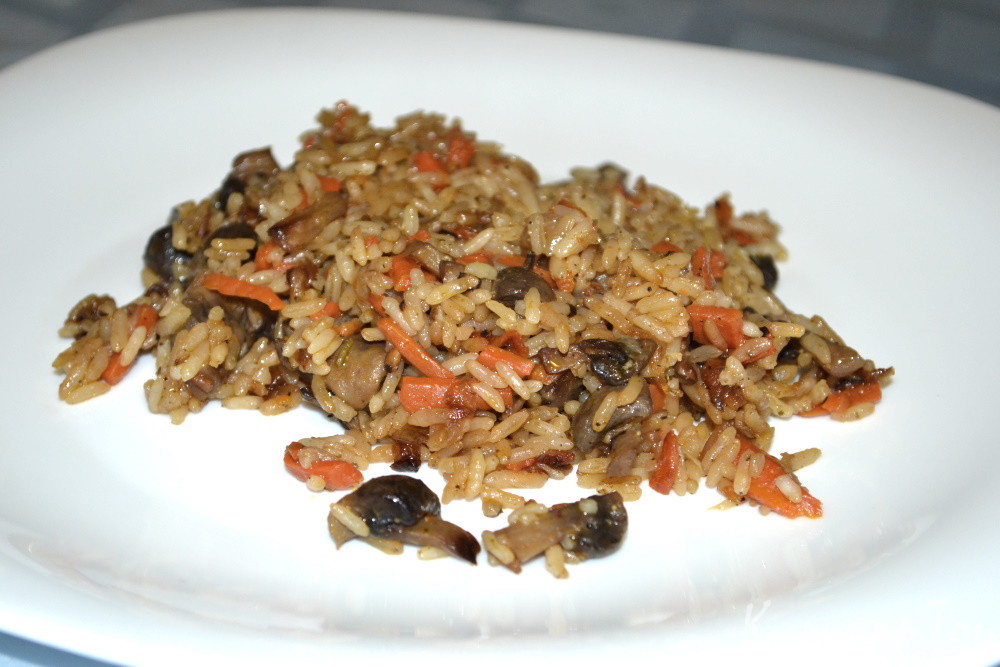 Плов с шампиньонами