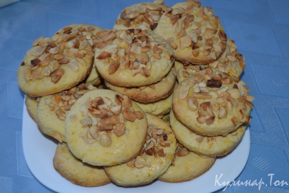 Песочное печенье с орехами