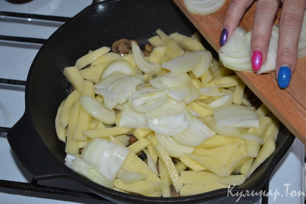 Жареный картофель с шампиньонами