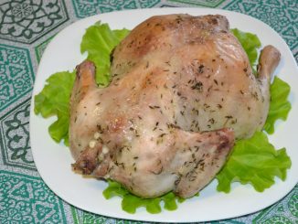 Курица, фаршированная рисом с овощами