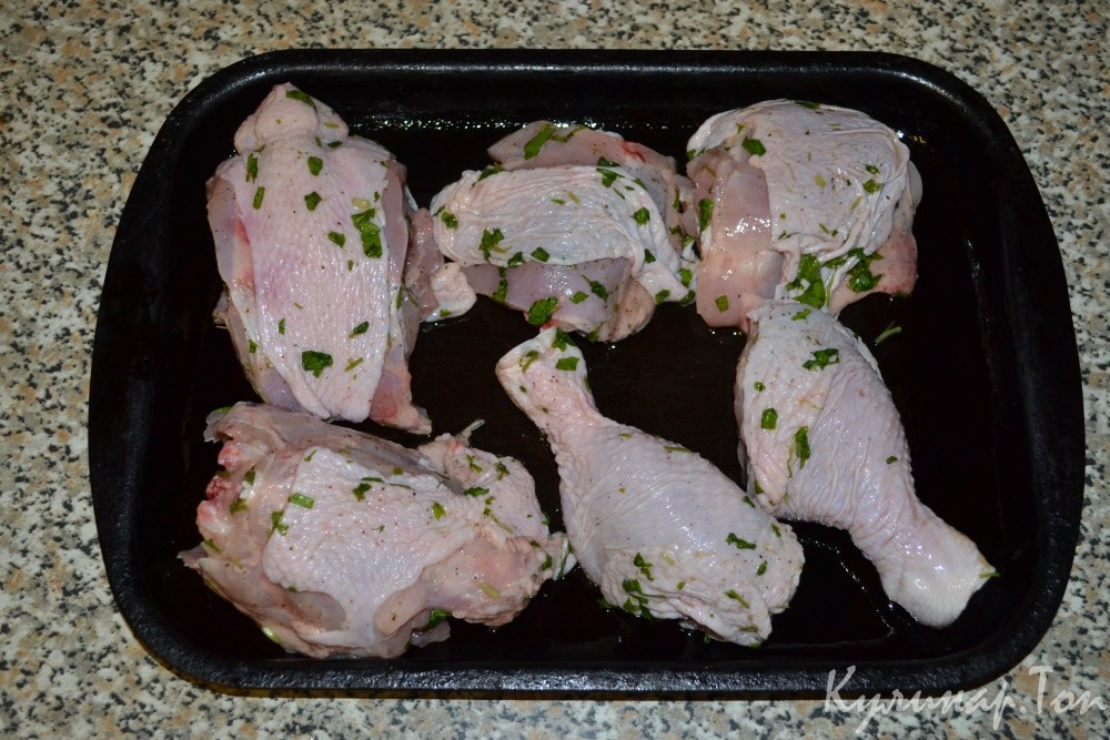 Курица маринаде с лаймом и кинзой