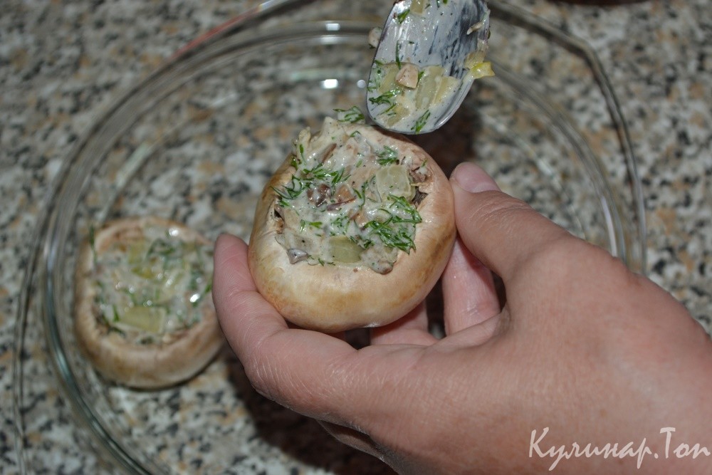 Горячая закуска из шампиньонов