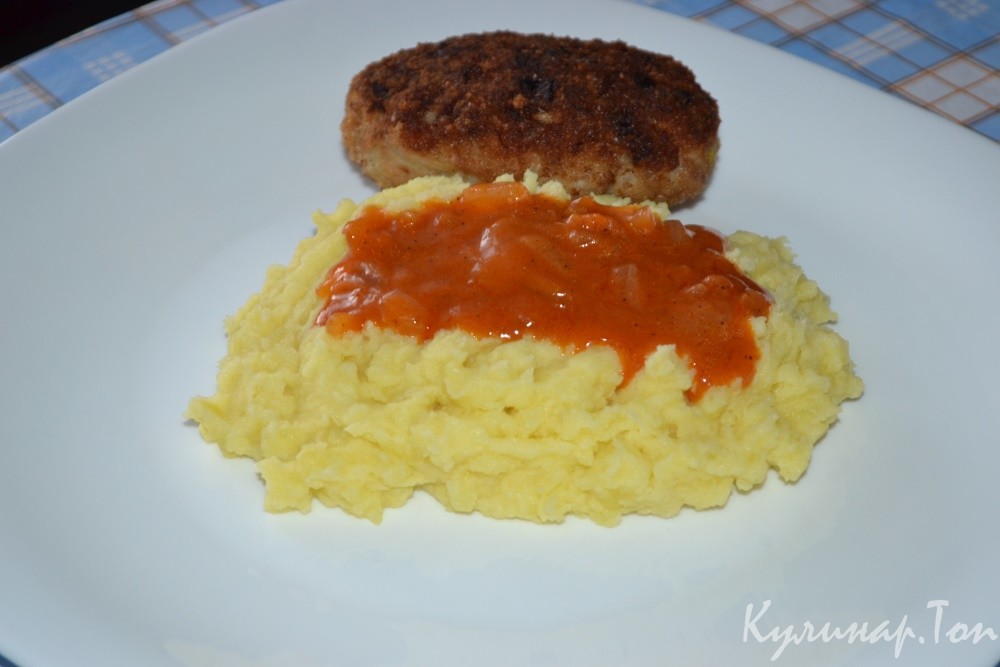 Картофельное пюре с маслом и молоком