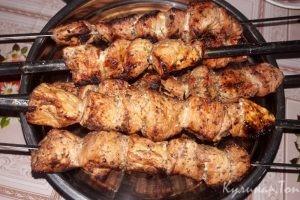 Шашлык из свинины в кетчупе