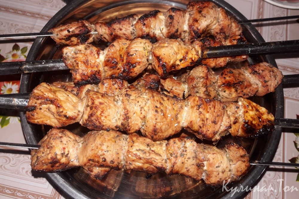 Шашлык из свинины в кетчупе