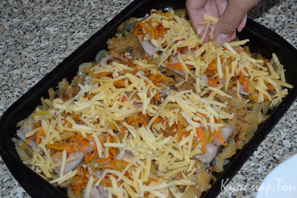 Скумбрия с капустой в духовке