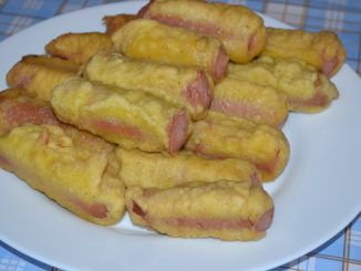 Сосиски в тесте по-домашнему