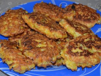 Морковные оладьи с сыром