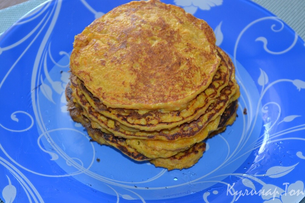 Морковные панкейки