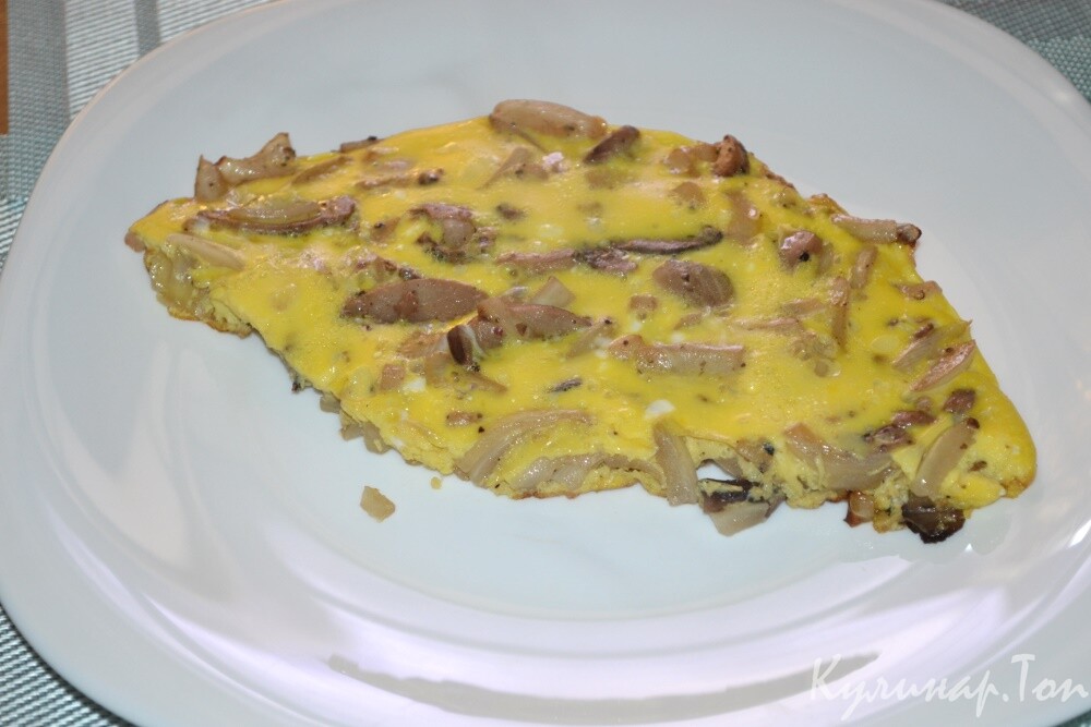 Яичница с шампиньонами