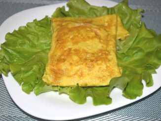 Яичные конвертики с сыром и ветчиной
