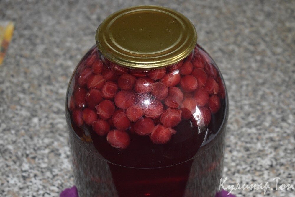 Вишневый компот