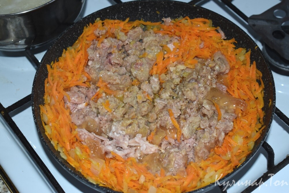 Рисовая каша с тушенкой