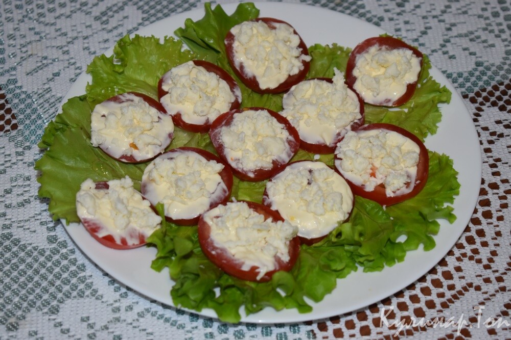 Закуска из помидоров с сыром