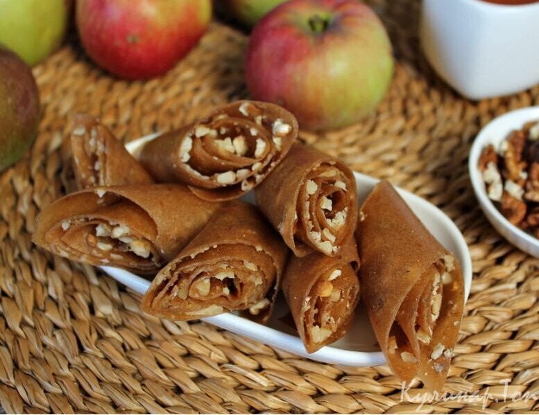 Яблочная пастила с орехами