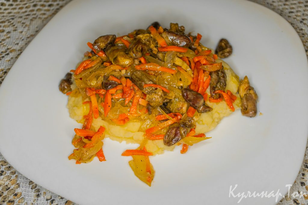 Жареные куриные сердечки