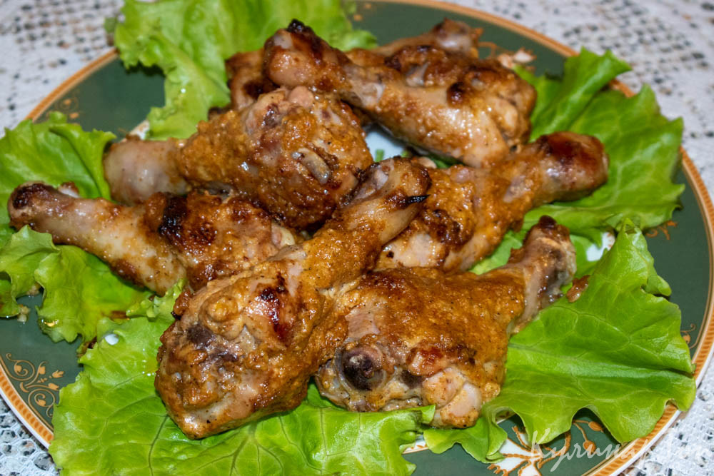 Запеченные куриные голени с чесноком