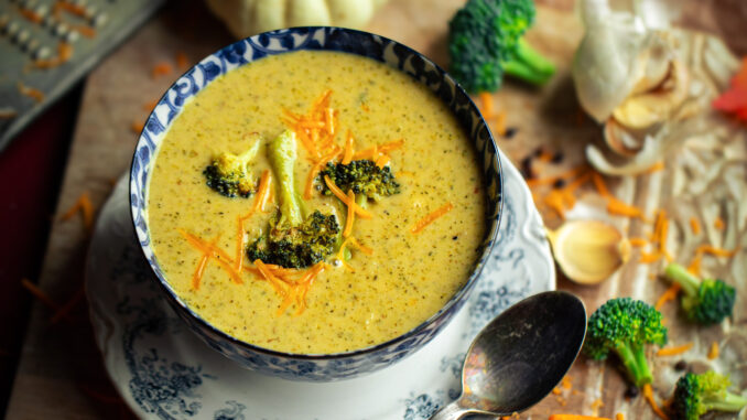 Creamy+Broccoli+Cheddar+Soup_+Cozy+Dinner+Recipe Суп из брокколи с сыром